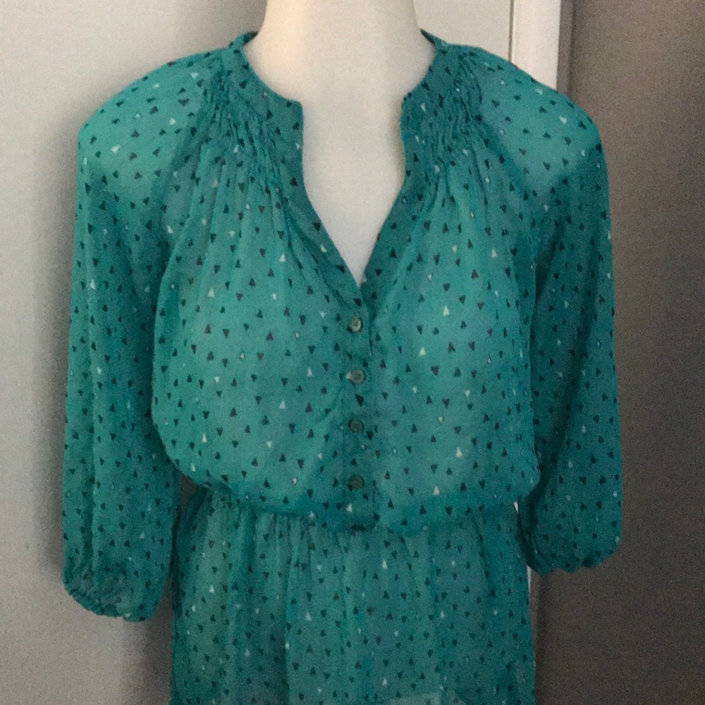 Mossimo blouse ๐๐๐๐ - Picture 2 of 3